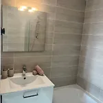 아파트 Confort